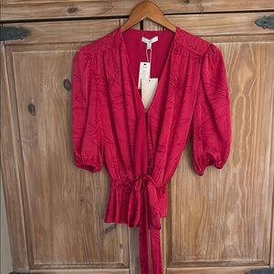 NWT Joie Macie blouse never worn size XS Fuschia wrap top
